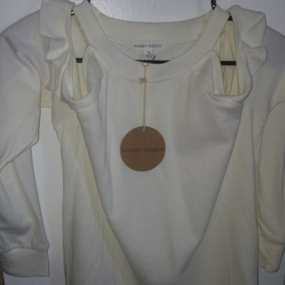 Honey Punch Ivory Ruffle Cold Shoulder Top - Picture 4 of 5